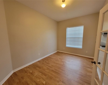 6243 Sw 90th Street - Photo Thumbnail 4