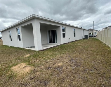 3377 Wakefield Drive - Photo Thumbnail 7