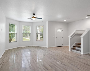537 Sunbranch Lane - Photo Thumbnail 8