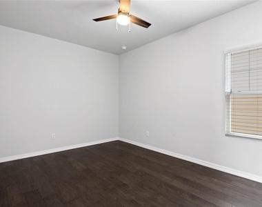 537 Sunbranch Lane - Photo Thumbnail 24