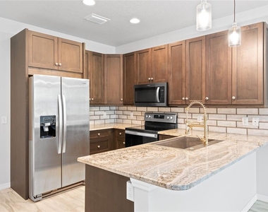 537 Sunbranch Lane - Photo Thumbnail 11