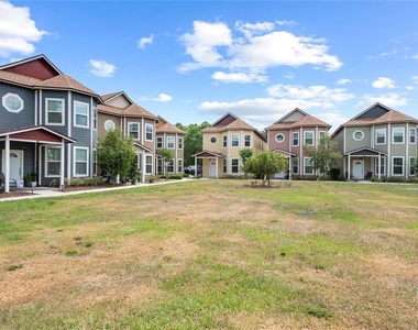 537 Sunbranch Lane - Photo Thumbnail 2