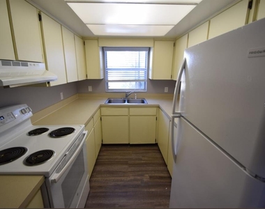 1005 S New York Avenue - Photo Thumbnail 7