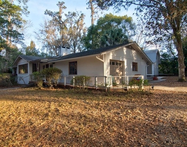 2049 Nw 9th Avenue - Photo Thumbnail 11