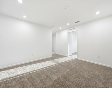 132 Royal Ranch Road - Photo Thumbnail 19