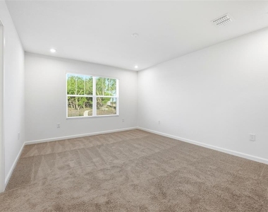 132 Royal Ranch Road - Photo Thumbnail 21