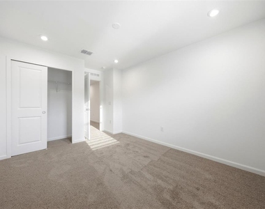 132 Royal Ranch Road - Photo Thumbnail 28