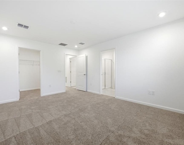 132 Royal Ranch Road - Photo Thumbnail 20