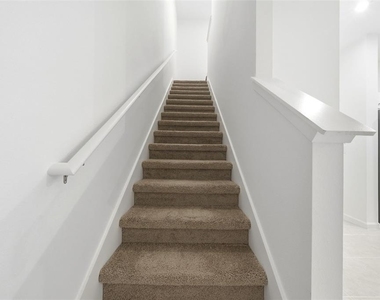 132 Royal Ranch Road - Photo Thumbnail 13