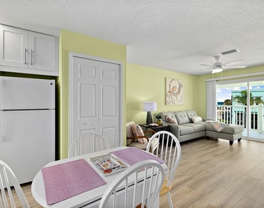 300 S Central Avenue - Photo Thumbnail 8
