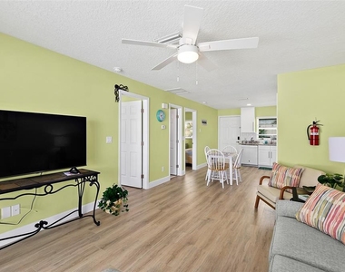 300 S Central Avenue - Photo Thumbnail 12