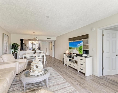 4480 Fairways Boulevard - Photo Thumbnail 8