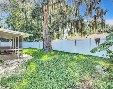 1014 Indian Oaks E - Photo Thumbnail 17