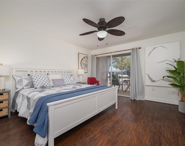 3360 S Osprey Avenue - Photo Thumbnail 12
