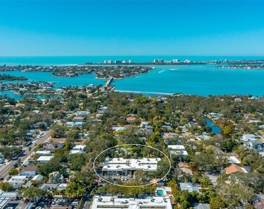 3360 S Osprey Avenue - Photo Thumbnail 25