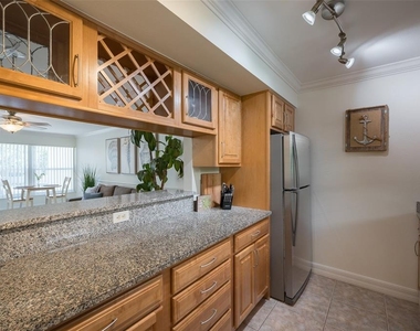 3360 S Osprey Avenue - Photo Thumbnail 9