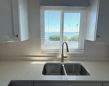 747 Saint Judes Drive S - Photo Thumbnail 4