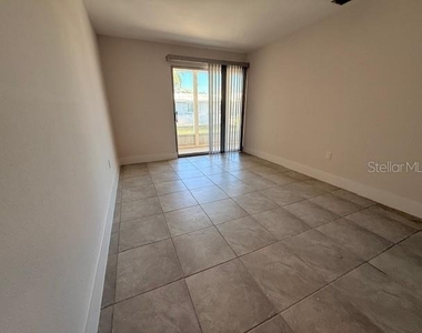 747 Saint Judes Drive S - Photo Thumbnail 11