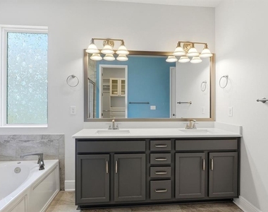 2535 Fireflag Lane - Photo Thumbnail 20