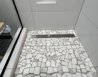 2404 N Kansas Street - Photo Thumbnail 21