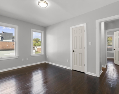 228 Cooke Street - Photo Thumbnail 7