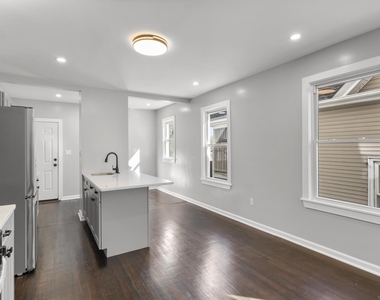 228 Cooke Street - Photo Thumbnail 12