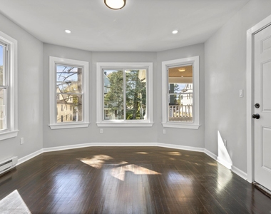 228 Cooke Street - Photo Thumbnail 1