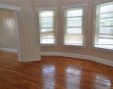 166 Dewey Street - Photo Thumbnail 7
