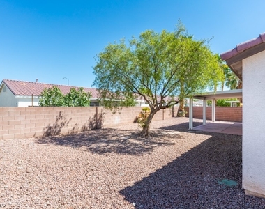 3130 Meadow Flower Avenue - Photo Thumbnail 6