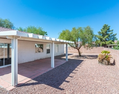 3130 Meadow Flower Avenue - Photo Thumbnail 2