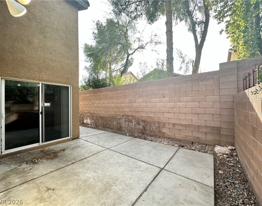 4859 Golden Shimmer Avenue - Photo Thumbnail 17