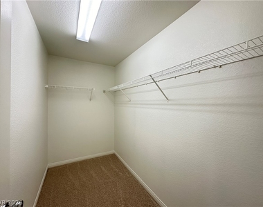 4859 Golden Shimmer Avenue - Photo Thumbnail 12