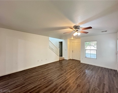 4859 Golden Shimmer Avenue - Photo Thumbnail 4