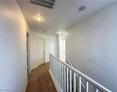 4859 Golden Shimmer Avenue - Photo Thumbnail 7