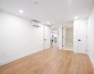 215 S. 4th St - Photo Thumbnail 4