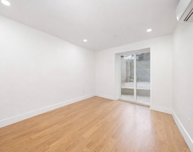 215 S. 4th St - Photo Thumbnail 3