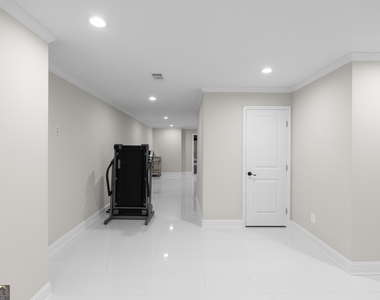 980 Fenimore Circle - Photo Thumbnail 60
