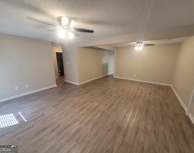 1512 Turner Court - Photo Thumbnail 1