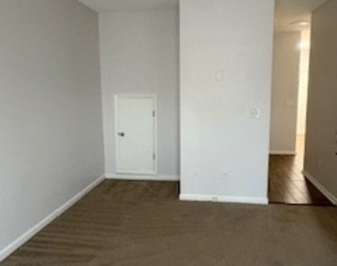 230 Shenandoah Drive - Photo Thumbnail 10