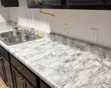 230 Shenandoah Drive - Photo Thumbnail 7