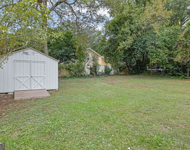 808 S Park Drive Se - Photo Thumbnail 2