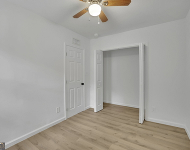 808 S Park Drive Se - Photo Thumbnail 21