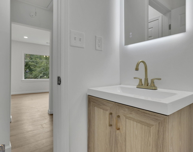 808 S Park Drive Se - Photo Thumbnail 20