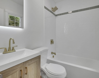 808 S Park Drive Se - Photo Thumbnail 23