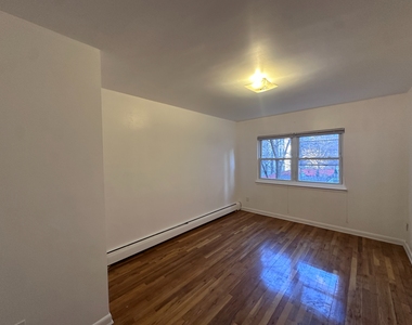 117-8 Curzon Road - Photo Thumbnail 3