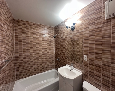 117-8 Curzon Road - Photo Thumbnail 6