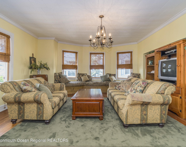 34 4th Avenue - Photo Thumbnail 8
