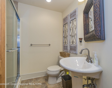 34 4th Avenue - Photo Thumbnail 35
