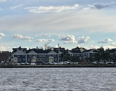 302 Deal Lake Drive - Photo Thumbnail 7