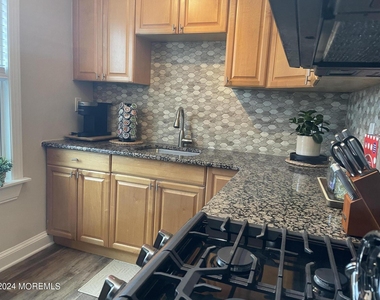 302 Deal Lake Drive - Photo Thumbnail 3